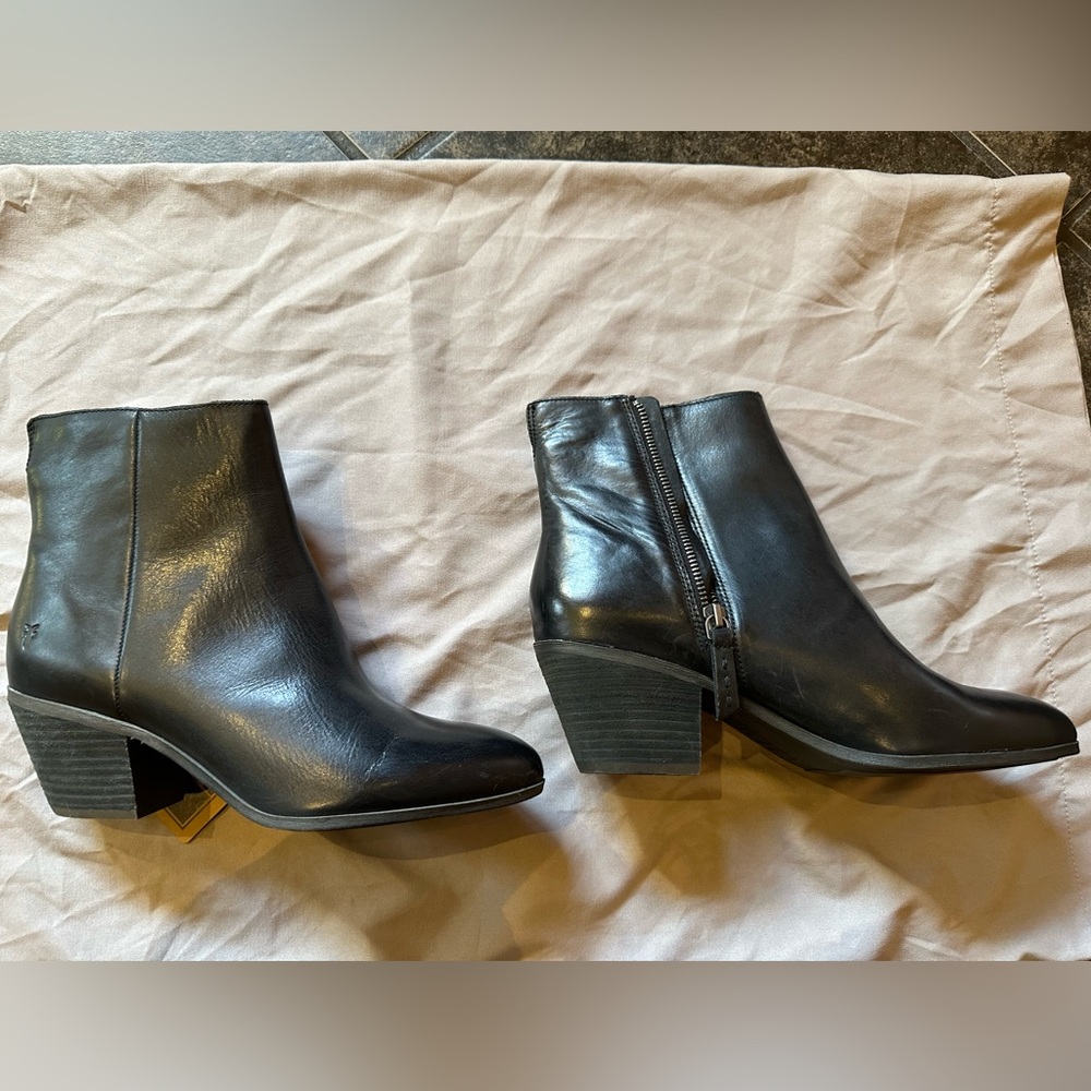 FRYE MEGAN BOOTS SZ 9 Never worn